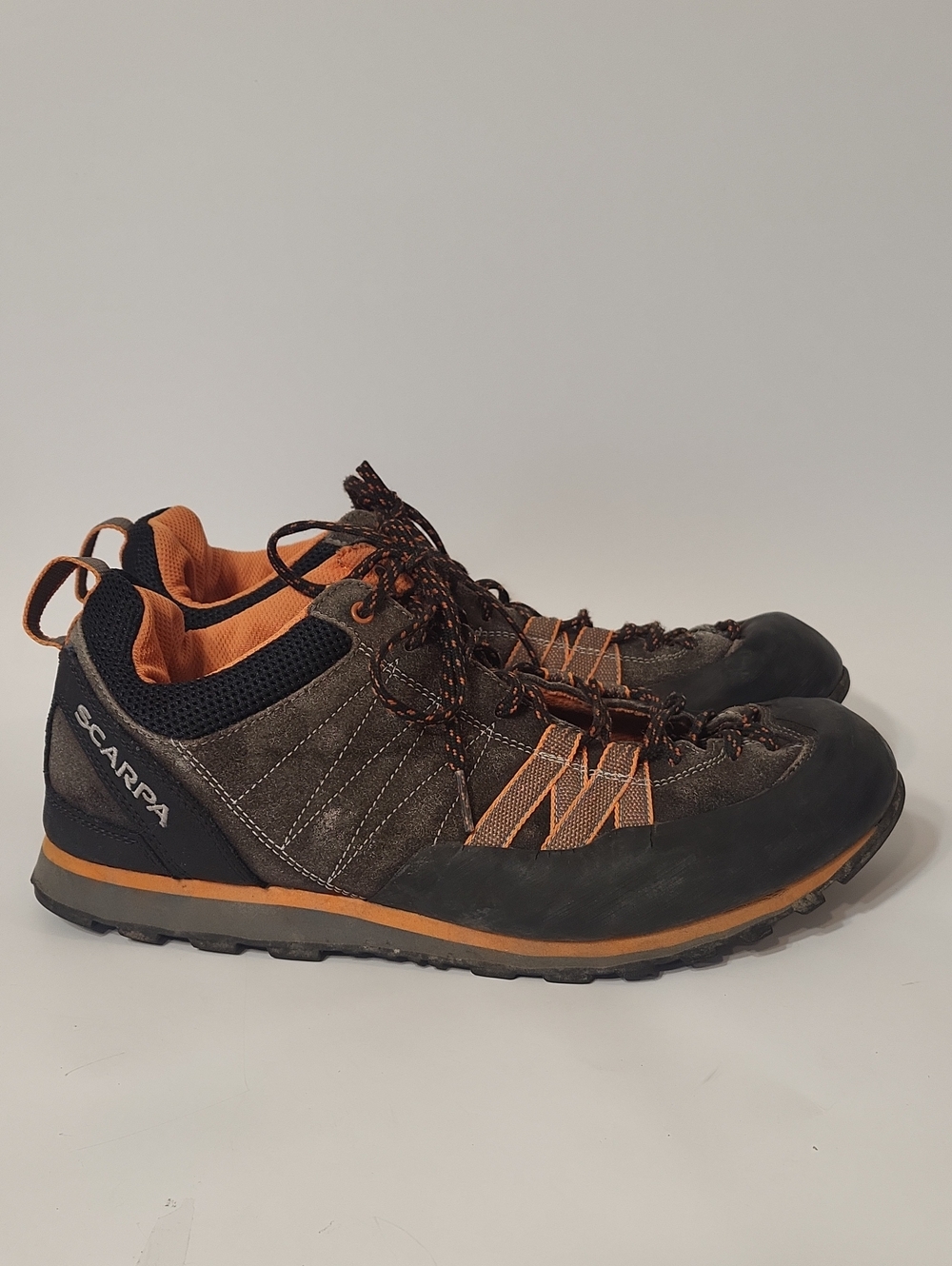 Scarpa Crux Men's Approach Climbing Shoes
